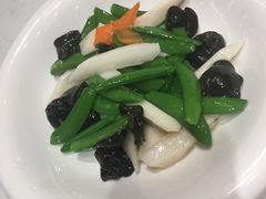 甜豆云耳炒山药-鹿港小镇(金虹桥国际中心店)