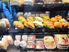 -星巴克臻选(莘庄仲盛店)