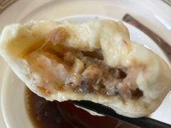 传统三鲜包子-狗不理(贵宾楼店)