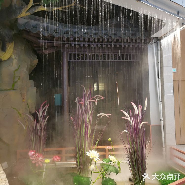 烟雨朦胧杭帮菜雨后行菜