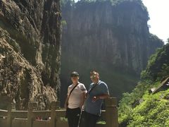 -龙水峡地缝景区
