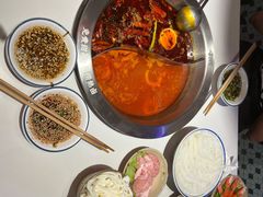 -卤校长重庆火锅(国兴店)