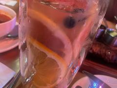 缤纷水果四季春-MR.ROCKY洛奇先生RESTAURANT&BAR(宝安壹方城店)