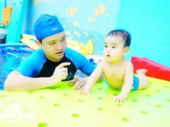 -龙格亲子游泳俱乐部(泊富中心)