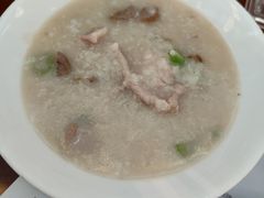 粉肠猪肝瘦肉皮蛋菜心粒粥-佛山皇冠假日酒店-西餐厅