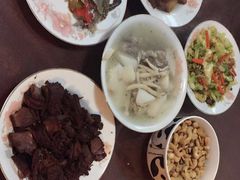 -爱贝尔高端月嫂(母婴护理)