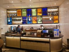 -港丽餐厅(高德置地店)