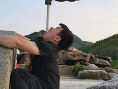 -浙东第一尖雪山欢乐谷