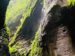 -龙水峡地缝景区