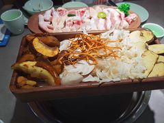 -野·大山里土鸡火锅(万科里店)