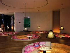 -涨巢·潮玩水疗局