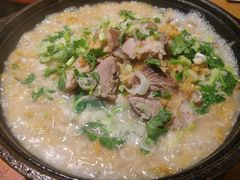 酸菜脱骨肘-胡家大厨(西三庄店)