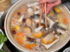 -土连锅·现熬养生汤锅(梁家巷店)