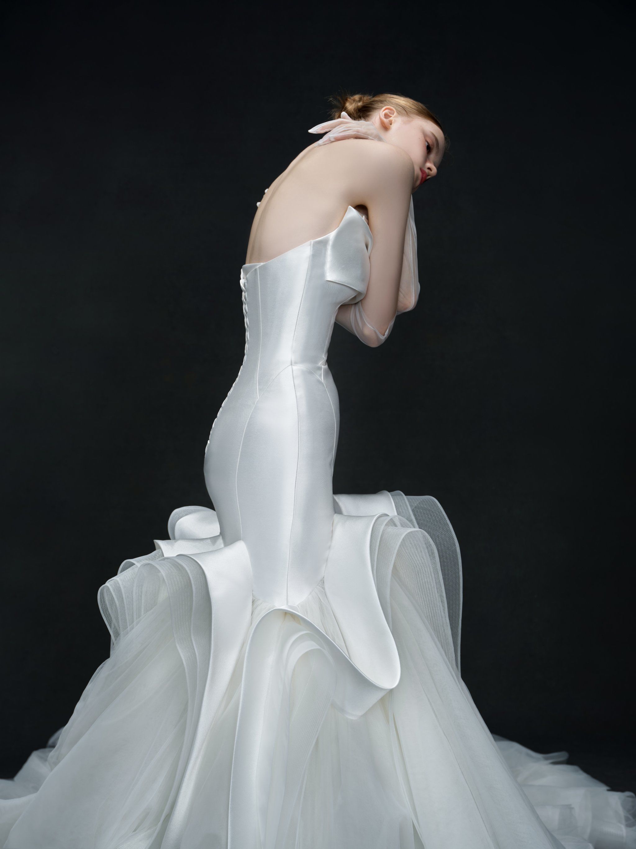 高品位的秀场款高定鱼尾礼服纯欲优雅氛围感