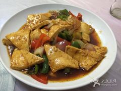 -天乐农家鱼头王(天目湖店)