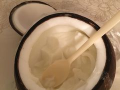 -志龙皇冠吃货椰子铺