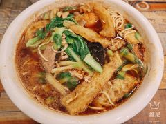 六鲜大排面-一家人面馆(三条巷店)
