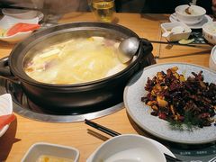 -一朵菌·野生菌探索家火锅(南亚店)