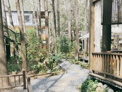 -林间山庄