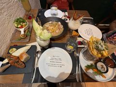 -Mark&Mars Restaurant