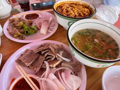 -伊穆祥牛肉面总店·清真