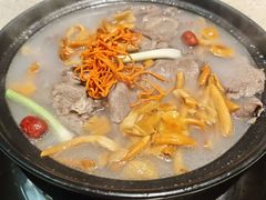 -九寨沟特色牦牛肉汤锅