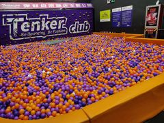 -Tenker Club弹刻极限主题公园 · 蹦床 · 团建 · 生日派对(大关店)