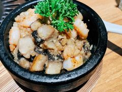 -炼火烤肉店