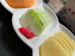 -大匠工房古船木艺术餐厅·猪肚鸡专门店(长白仙岛店)