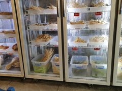 面包甜点陈列柜-马路边边麻辣烫(世纪金源店)