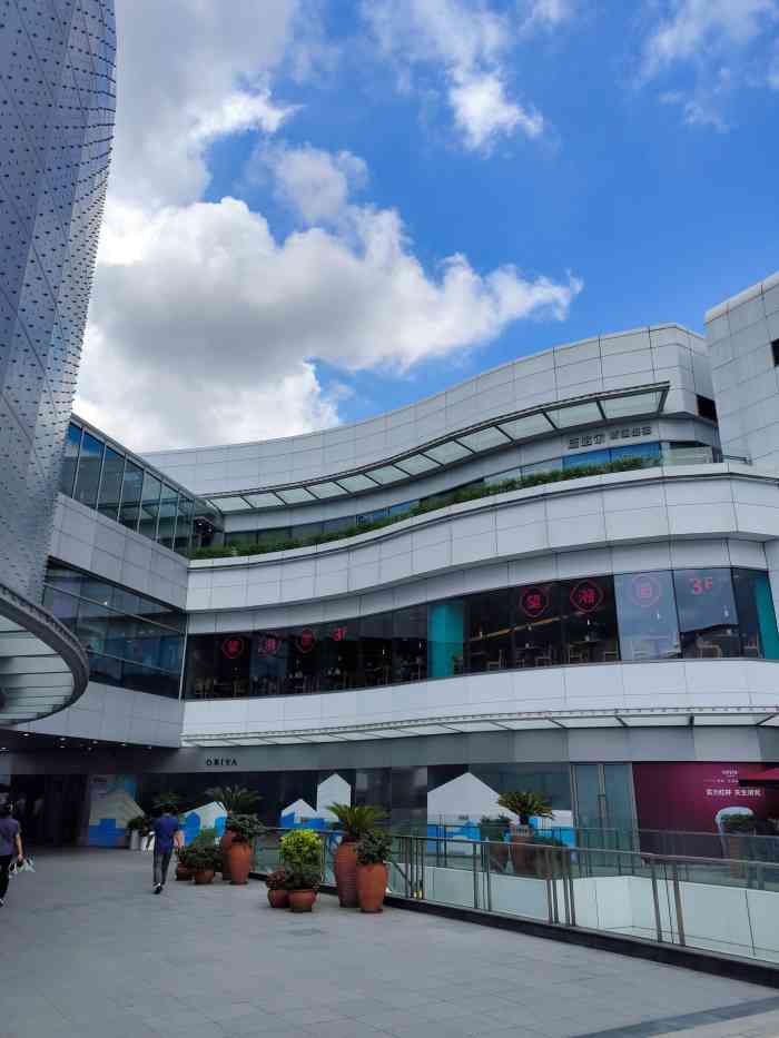 嘉亭荟城市生活广场-"填补了安亭空白的综合性购物餐饮娱乐广场,.