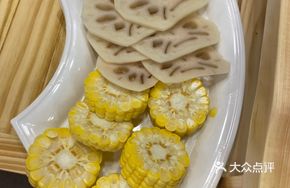 Corn and Lotus Root Platter