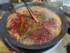 -黄潇洒老火锅(九眼桥宏济巷店)