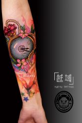 -越域刺青