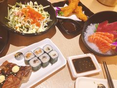 -万岁料理回转寿司(华贸店)