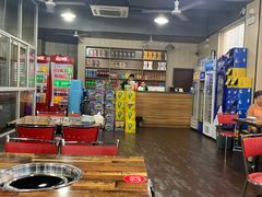 大堂-皖北巫氏三胖地锅鸡(长淮总店)