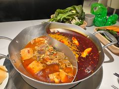 -左庭右院鲜牛肉火锅(金山万达店)