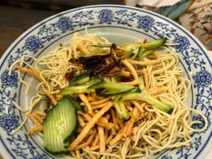 -霄汉牛三鲜湖北砂锅菜(万松园2店)