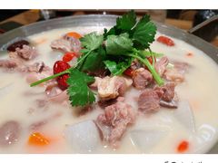暖胃坨坨羊肉-先启半步颠小酒馆(白麓里店)