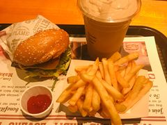 -The Habit Burger Grill 哈比特汉堡(复兴soho店)