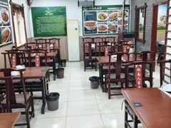 -湖南人家湘菜馆(镇江路店)