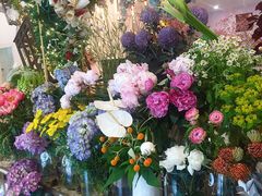 -FLOVIE FLORIST CAFE