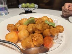 怀旧菠萝咕咾肉-香港龙凤楼(陆家嘴中心店)