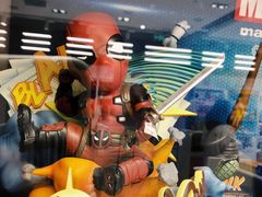 -泡泡玛特POPMART(蓝色港湾店)