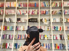 -钟书阁(松江泰晤士小镇店)