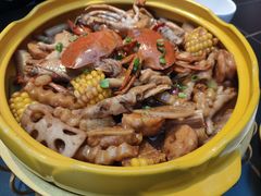 -多嘴超级肉蟹煲(中街恒隆故宫店)