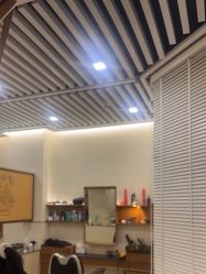 -MARTIN'S BARBER SHOP男士理发馆