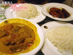 鸡翅和咖喱饭-翠华餐厅(山顶道店)