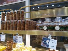 面包甜点陈列柜-皇后西斯汀饼店(文化路店)