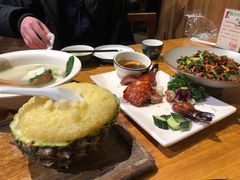 -老滇山寨•云南特色菜•地方菜•民族风情歌舞表演(金碧店)